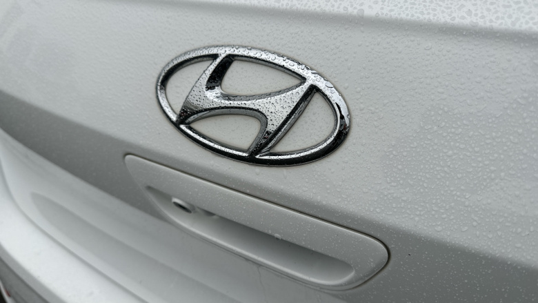 Hyundai i10 1.2 MPi SE Connect 5dr Petrol Hatchback